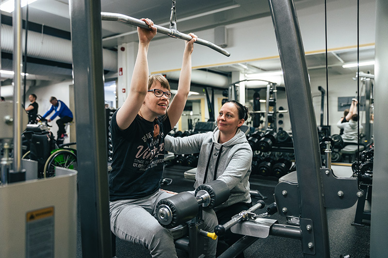 Aikuisten neurologinen kuntoutus